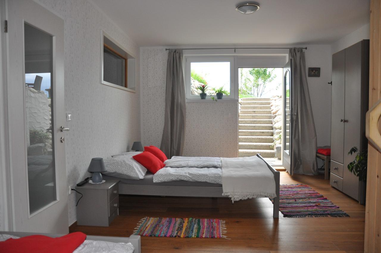 Apartma Romana Spodnji Otok Exterior photo